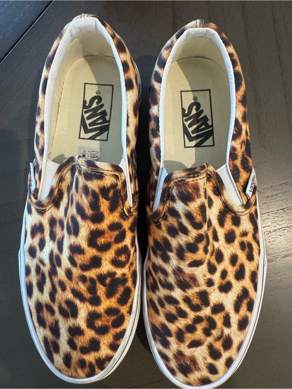Vans Women’s Slip-On Sneakers in Leopard Print White and Black - Picture 3 of 9